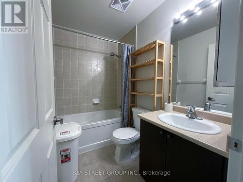 2002 - 339 Rathburn Road W, Mississauga, ON - Indoor Photo Showing Bathroom