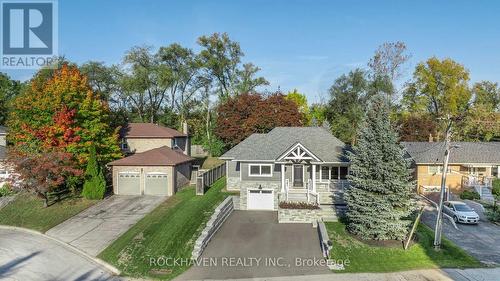 155 Grove Park Drive, Burlington, ON - Outdoor