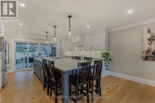 155 Grove Park Drive, Burlington, ON - Indoor Photo Showing Dining Room