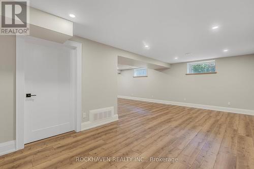 155 Grove Park Drive, Burlington, ON - Indoor Photo Showing Other Room