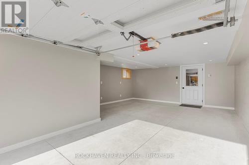 155 Grove Park Drive, Burlington, ON - Indoor