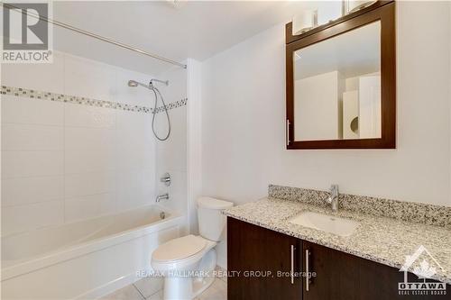 2304 - 195 Besserer Street, Ottawa, ON - Indoor Photo Showing Bathroom