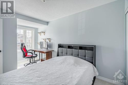 420 Meadowhawk Crescent, Ottawa, ON - Indoor Photo Showing Bedroom