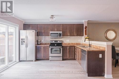 420 Meadowhawk Crescent, Ottawa, ON - Indoor Photo Showing Kitchen