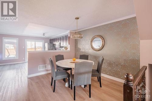 420 Meadowhawk Crescent, Ottawa, ON - Indoor Photo Showing Dining Room