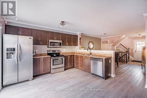 420 Meadowhawk Crescent, Ottawa, ON - Indoor Photo Showing Kitchen