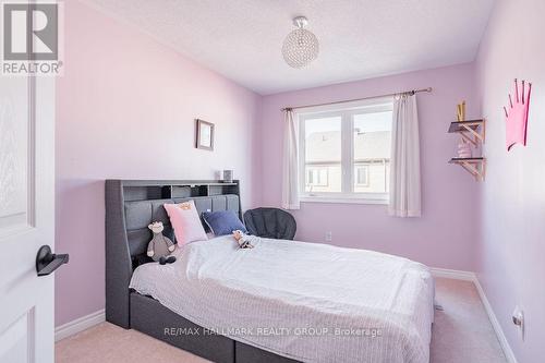 420 Meadowhawk Crescent, Ottawa, ON - Indoor Photo Showing Bedroom