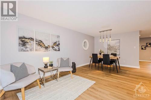 122 Whernside Terrace, Kanata, ON - Indoor Photo Showing Living Room