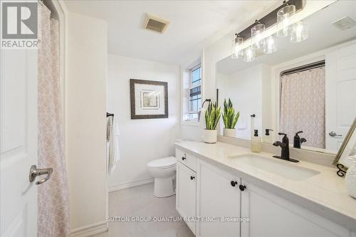 411 - 1370 Main Street E, Milton, ON - Indoor Photo Showing Bathroom