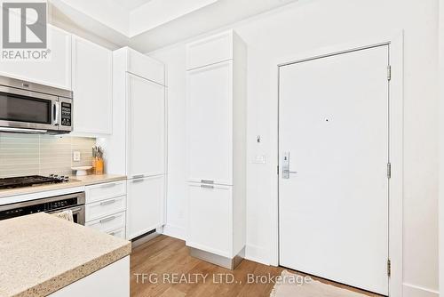 308 - 66 Kippendavie Avenue, Toronto (The Beaches), ON - Indoor Photo Showing Kitchen