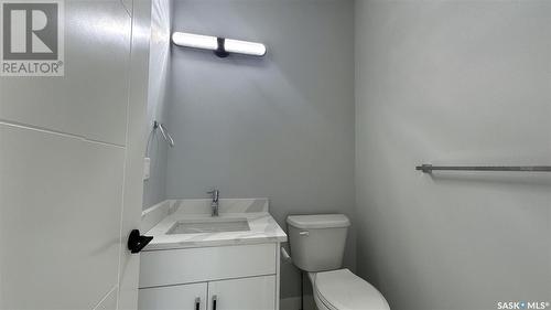 714 Delainey Court, Saskatoon, SK - Indoor Photo Showing Bathroom