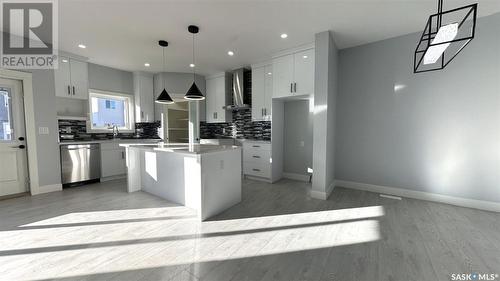 714 Delainey Court, Saskatoon, SK - Indoor Photo Showing Kitchen With Stainless Steel Kitchen With Upgraded Kitchen