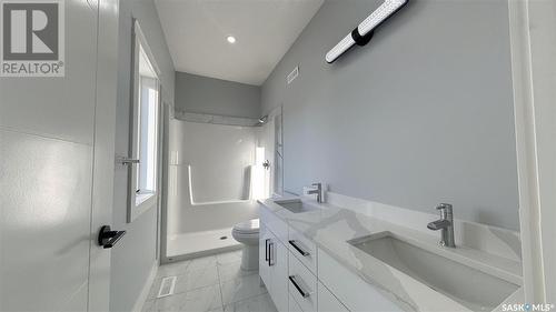 714 Delainey Court, Saskatoon, SK - Indoor Photo Showing Bathroom