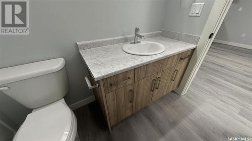 714 Delainey Court, Saskatoon, SK - Indoor Photo Showing Bathroom