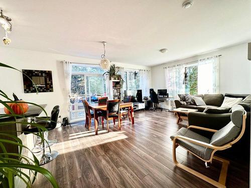 Overall view - 2604 Rue Mountain, Val-David, QC - Indoor Photo Showing Living Room