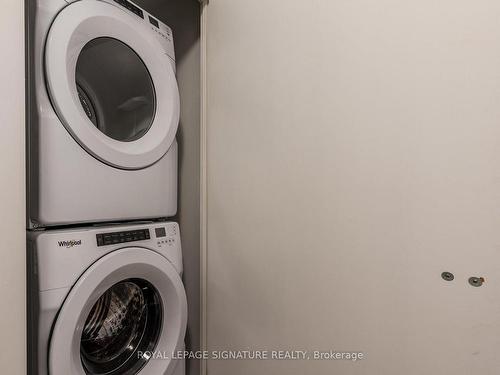 233-395 Dundas St W, Oakville, ON - Indoor Photo Showing Laundry Room