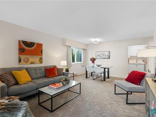 205-429 Linden Ave, Victoria, BC - Indoor Photo Showing Living Room