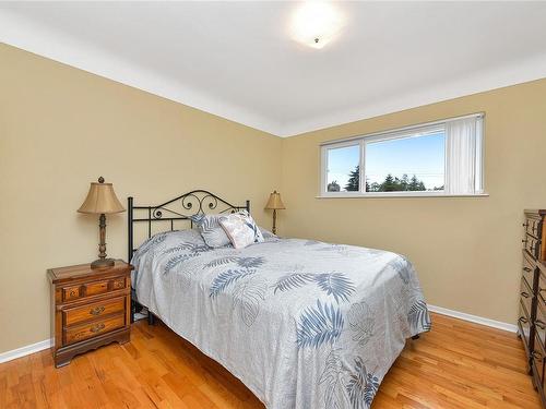 3923 St. Peters Rd, Saanich, BC 