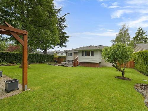 3923 St. Peters Rd, Saanich, BC 