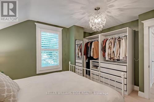 28 Roxborough Avenue, Hamilton, ON - Indoor Photo Showing Bedroom