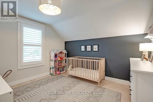 28 Roxborough Avenue, Hamilton, ON - Indoor Photo Showing Bedroom