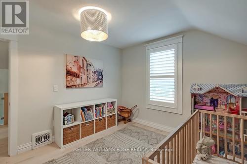 28 Roxborough Avenue, Hamilton, ON - Indoor