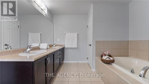 2 Turnbull Drive, Brantford, ON - Indoor Photo Showing Bathroom