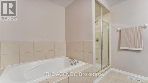 2 Turnbull Drive, Brantford, ON - Indoor Photo Showing Bathroom