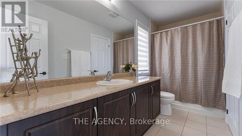 2 Turnbull Drive, Brantford, ON - Indoor Photo Showing Bathroom