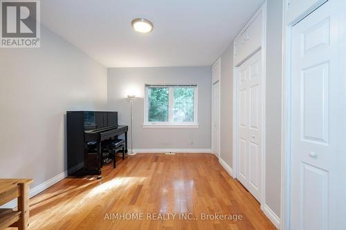 39 Addison Crescent, Toronto, ON - Indoor Photo Showing Other Room