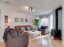 Living room - 10687 Rue De La Luge, Mirabel, QC  - Indoor Photo Showing Living Room 