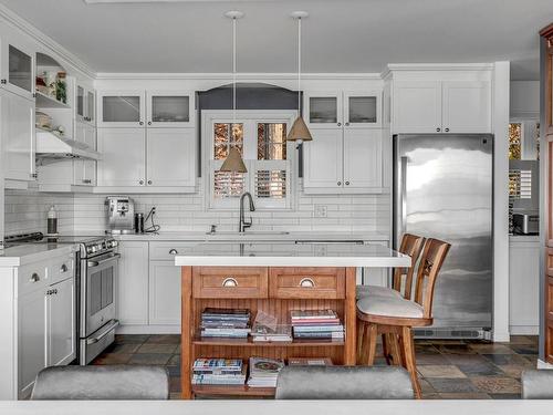 Kitchen - 395 Ch. De La Plage-St-Laurent, Saint-Augustin-De-Desmaures, QC - Indoor Photo Showing Kitchen