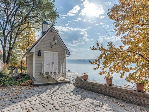 Shed - 395 Ch. De La Plage-St-Laurent, Saint-Augustin-De-Desmaures, QC - Outdoor With Body Of Water