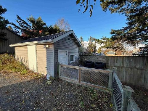 84 Jean Street, Thunder Bay, ON - Outdoor