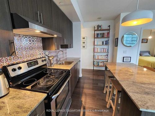 1409-225 Sackville St, Toronto, ON - Indoor Photo Showing Kitchen With Upgraded Kitchen