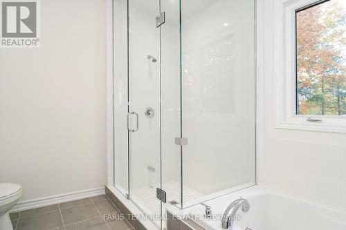 132 Ansley Road, Wasaga Beach, ON - Indoor Photo Showing Bathroom