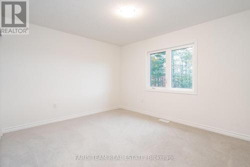 132 Ansley Road, Wasaga Beach, ON - Indoor Photo Showing Other Room