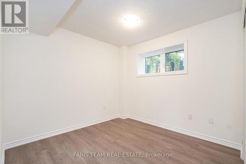 132 Ansley Road, Wasaga Beach, ON - Indoor Photo Showing Other Room