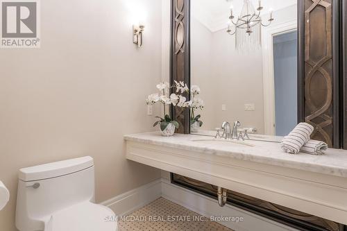 738 Balboa Drive, Mississauga, ON - Indoor Photo Showing Bathroom