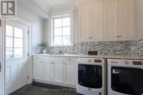 738 Balboa Drive, Mississauga, ON - Indoor Photo Showing Laundry Room