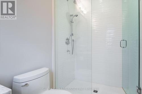 738 Balboa Drive, Mississauga, ON - Indoor Photo Showing Bathroom