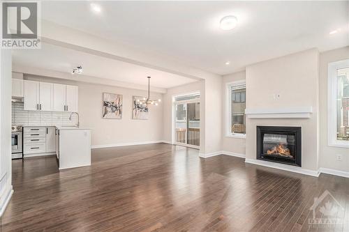 10 Fossa Terrace, Ottawa, ON - Indoor Photo Showing Living Room With Fireplace