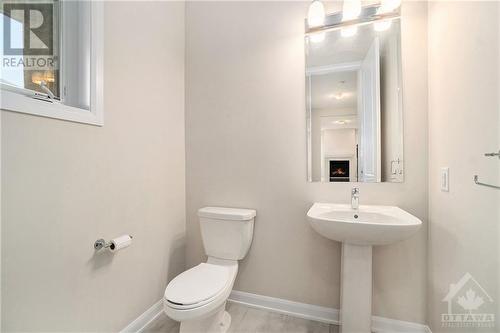 10 Fossa Terrace, Ottawa, ON - Indoor Photo Showing Bathroom