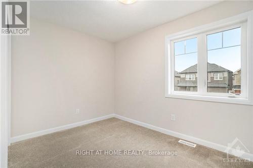 10 Fossa Terrace, Ottawa, ON - Indoor Photo Showing Other Room