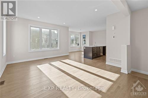 373 Peninsula Road, Ottawa, ON - Indoor