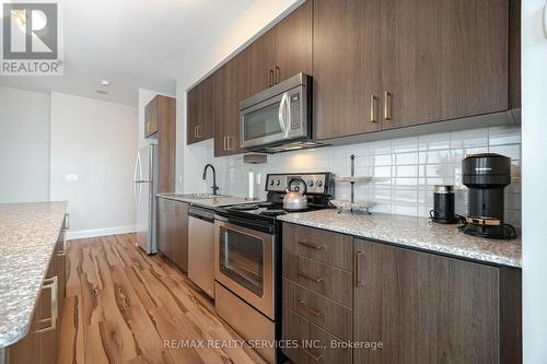 3207 - 2900 Highway 7 Road, Vaughan, ON - Indoor Photo Showing Kitchen With Stainless Steel Kitchen