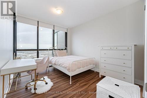 3207 - 2900 Highway 7 Road, Vaughan, ON - Indoor Photo Showing Bedroom