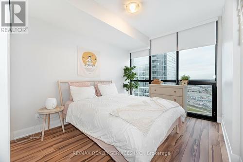 3207 - 2900 Highway 7 Road, Vaughan, ON - Indoor Photo Showing Bedroom