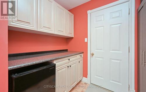 279 Bell Air Drive, Caledon, ON - Indoor Photo Showing Other Room