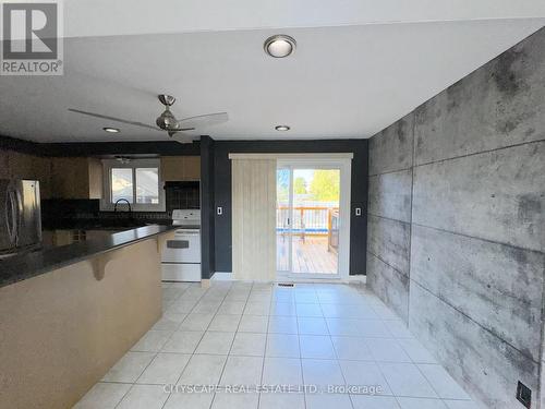 515 Grantham Avenue, St. Catharines, ON - Indoor Photo Showing Kitchen